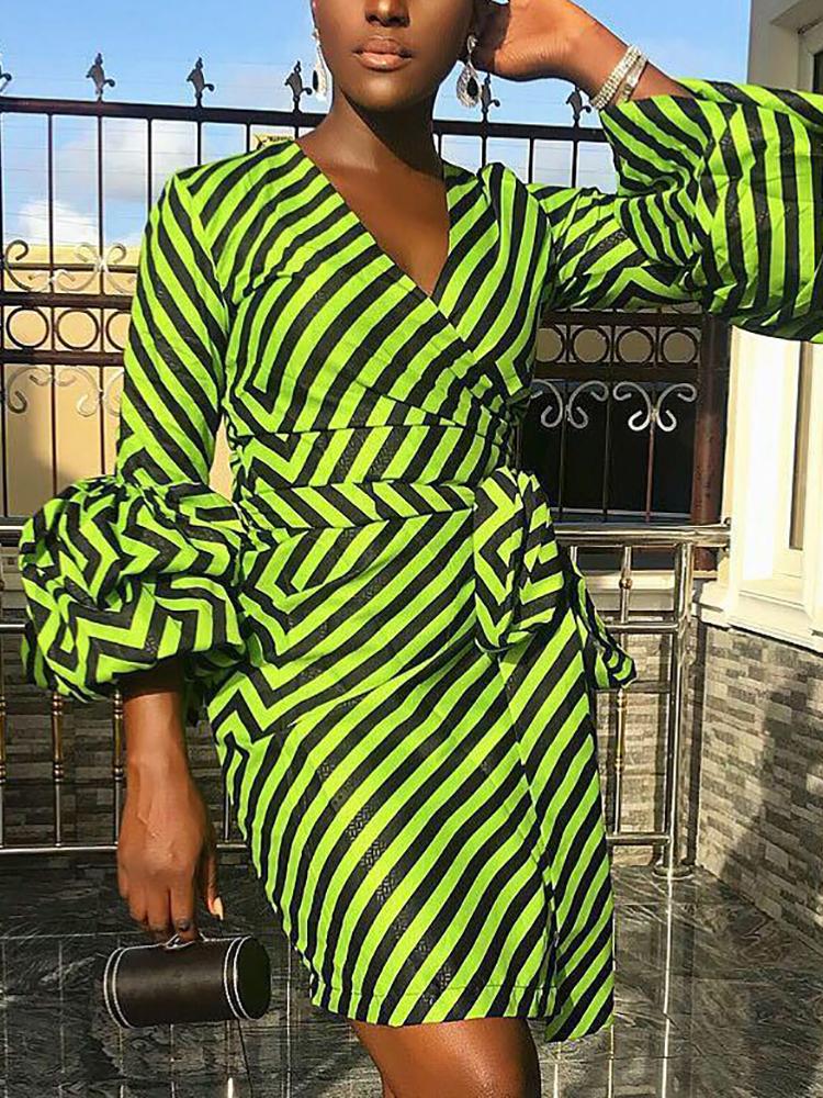 

Contrast Stripes Lantern Sleeve Wrap Dress