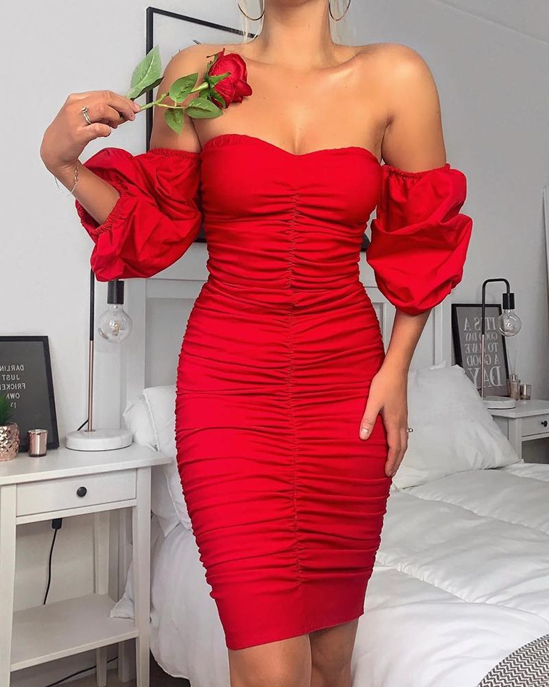 

Solid Off Shoulder Ruched Bodycon Dress, Red