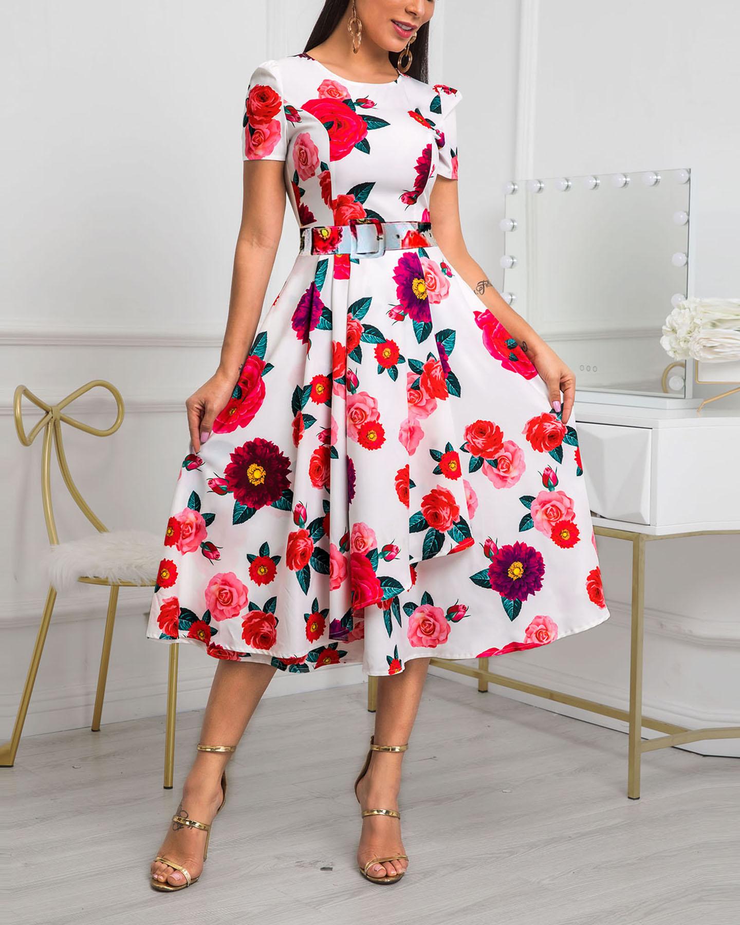 

Floral Print Short Sleeve Pleated Dress