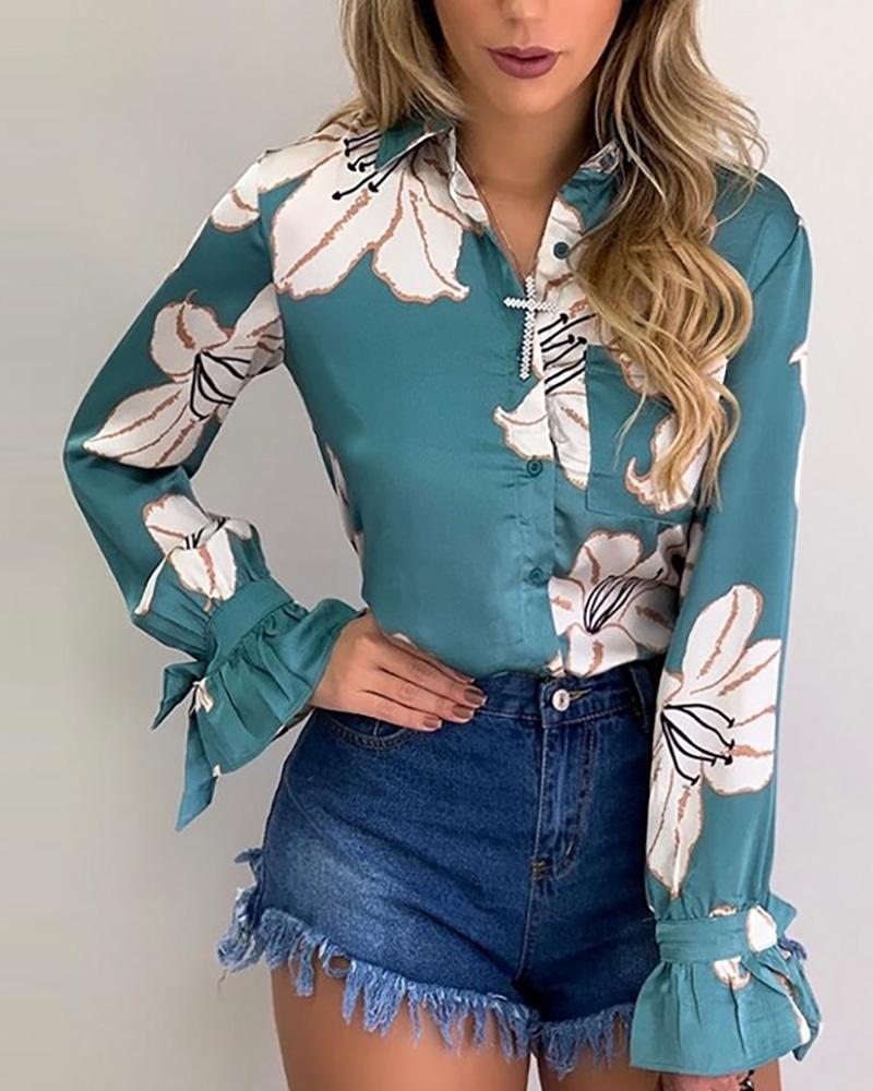 

Floral Print Ruffles Bell Sleeve Casual Blouse