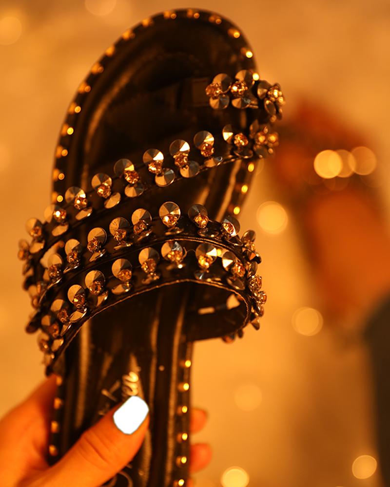 

Studded Detail Toe Ring Flat Sandals, Black