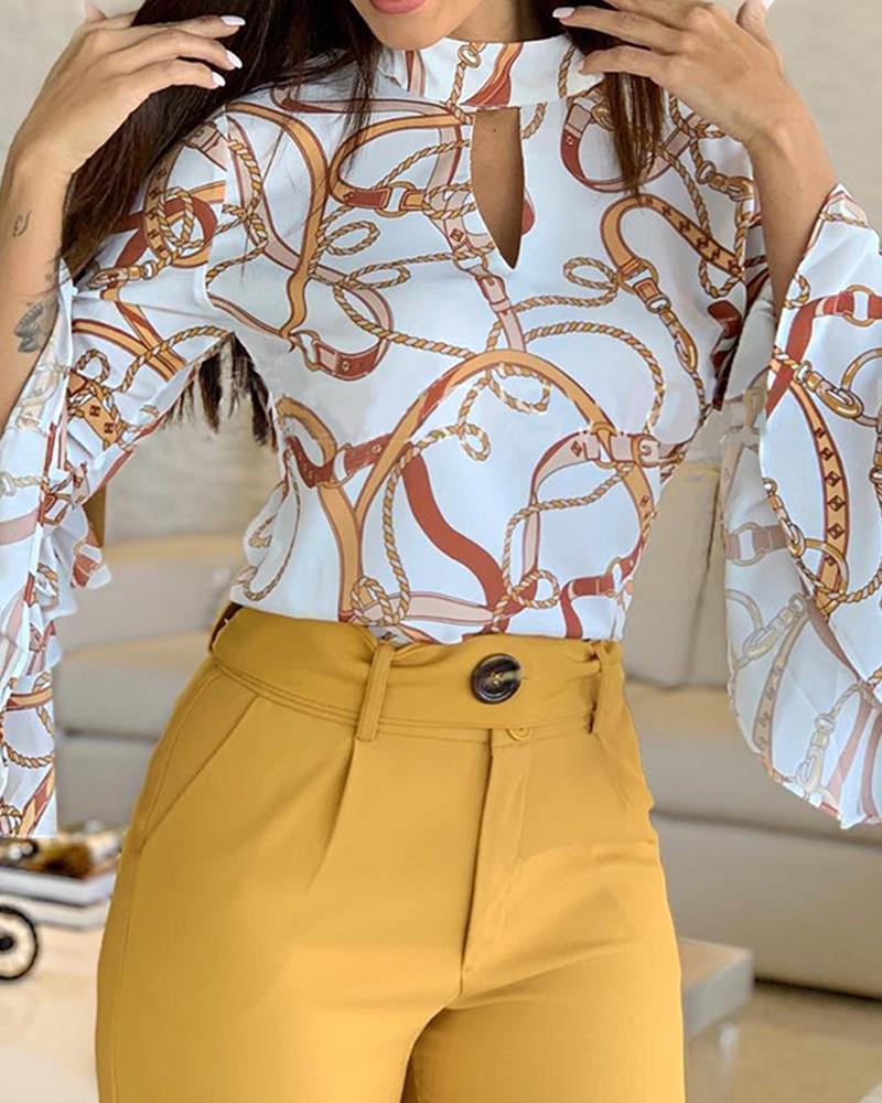 

Chain Print Ruffles Bell Cuff Casual Blouse