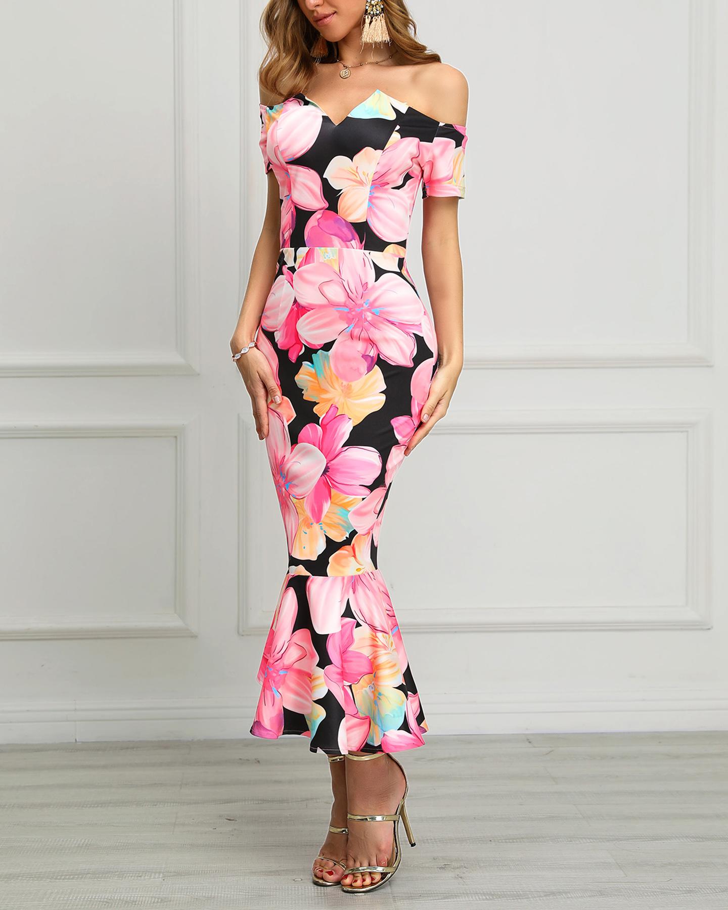 

Off Shoulder Floral Print Ruffles Dress