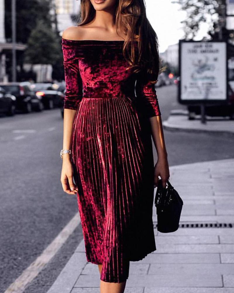 

Solid Off Shoulder Half Sleeve Pleated Dress, Wine red