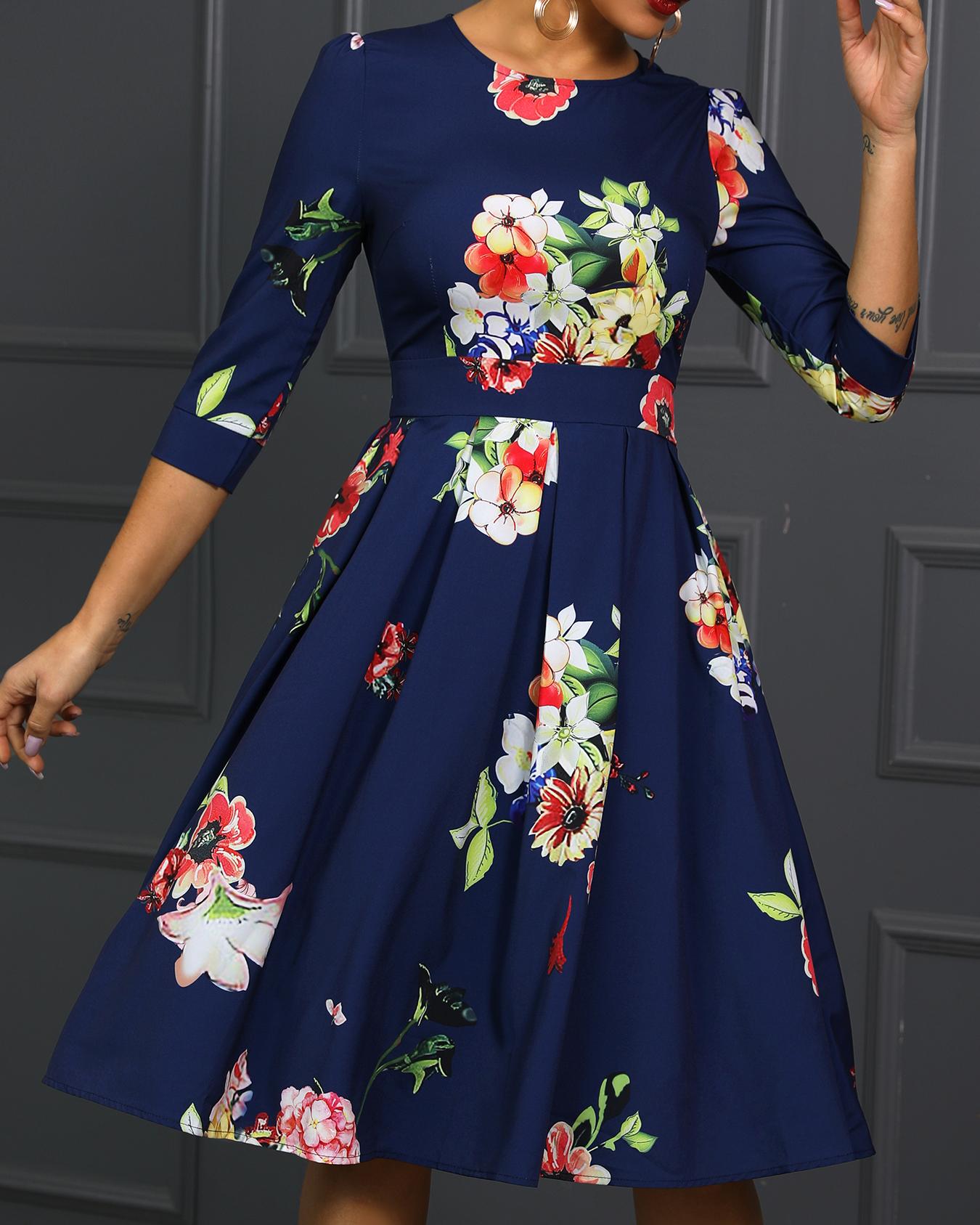 

Round Neck Floral Print Ruched Dress, Blue