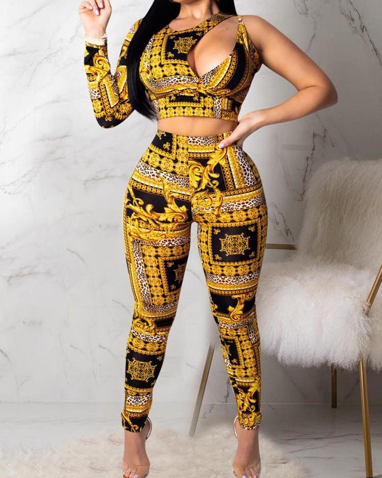 

Ornate Print Cut Out Top & Pant Sets, Yellow