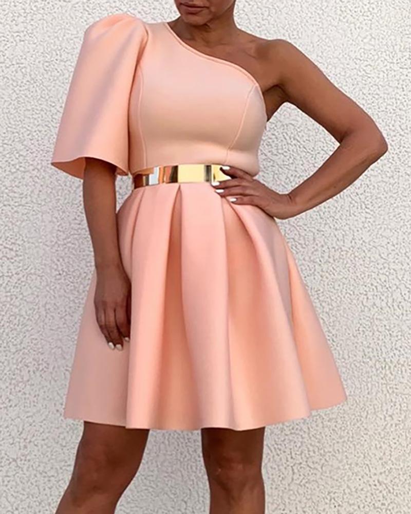 

One Shoulder Puff Sleeve Pleated Dress