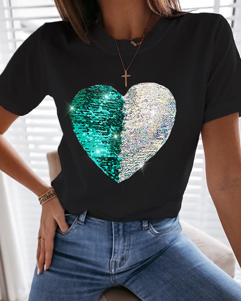 

Heart Pattern Sequins Casual T-shirt, Black