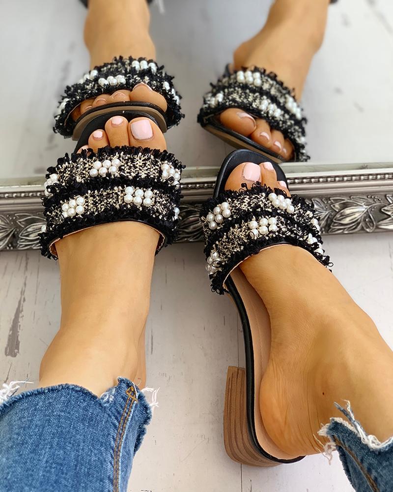 

Beaded Design Chunky Heeled Sandals, Black