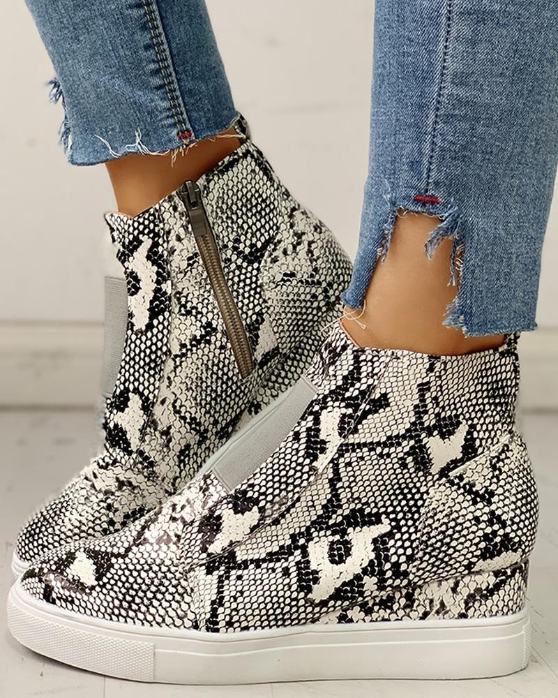 

Leopard Print Flat Casual Boot, Snakeskin