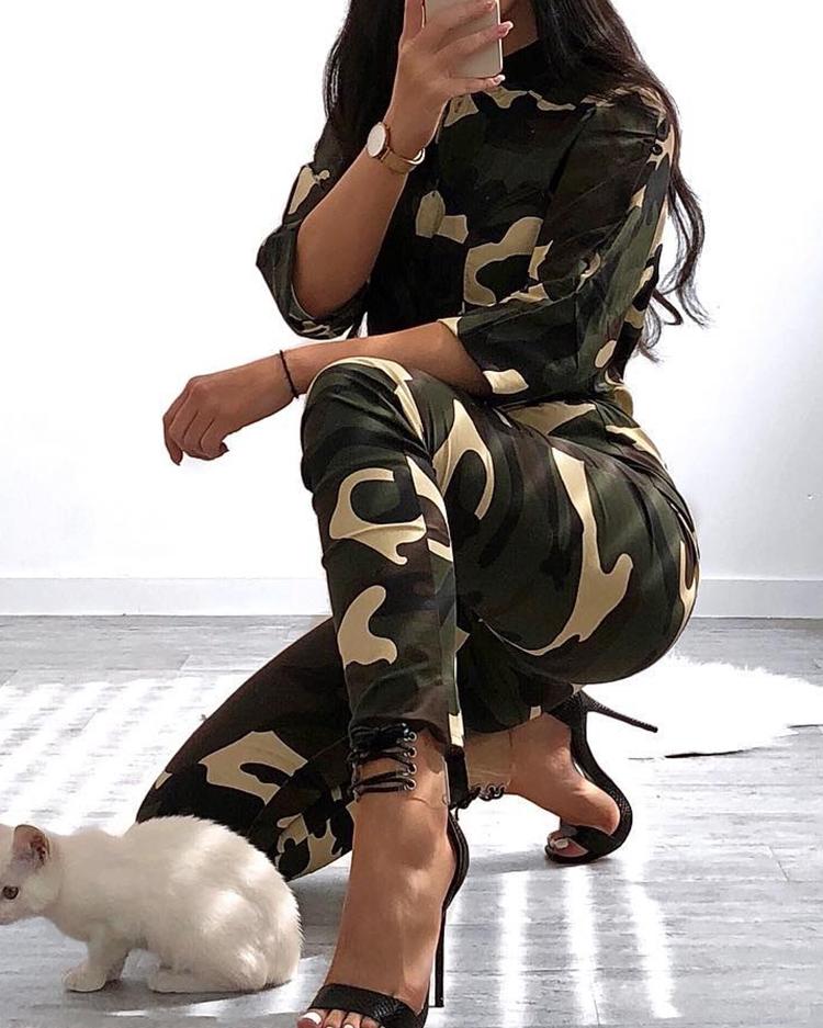 

Camouflage Print Drawstring Roll-Up Sleeve Jumpsuit, Multicolor