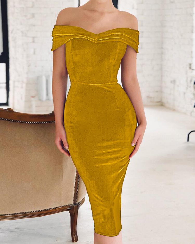 

Velvet Off Shoulder Ruched Bodycon Dress, Yellow