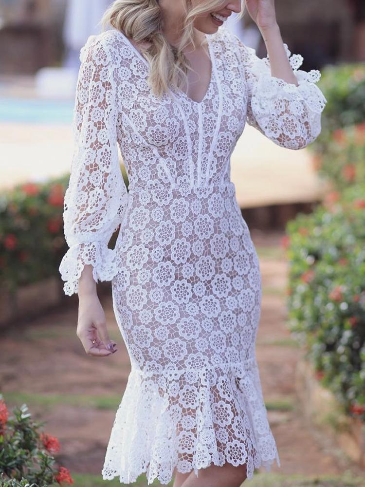 

Crochet Lace Lace Up Back Fishtail Midi Dress, White