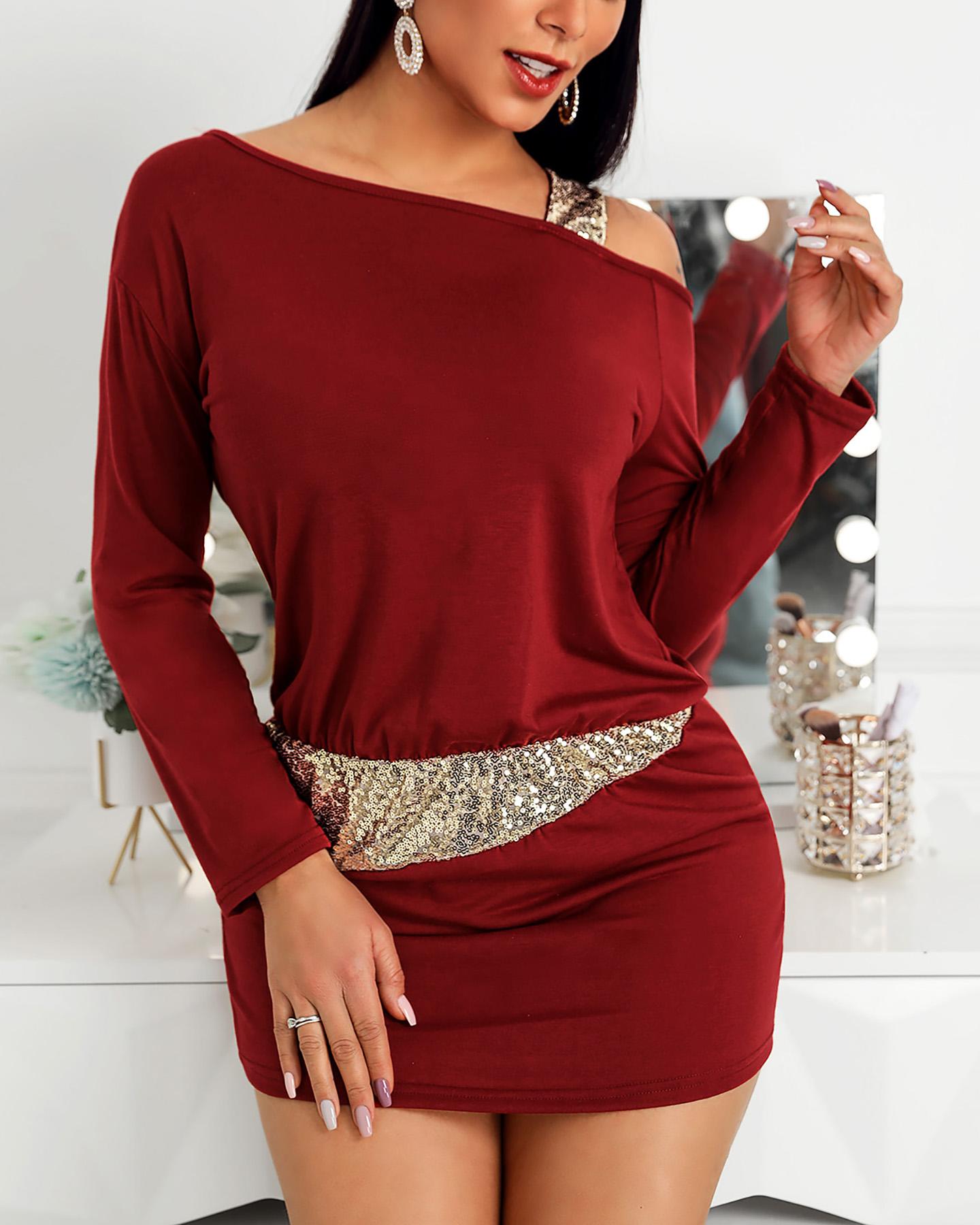 

Skew Neck Sequins Insert Mini Dress, Red