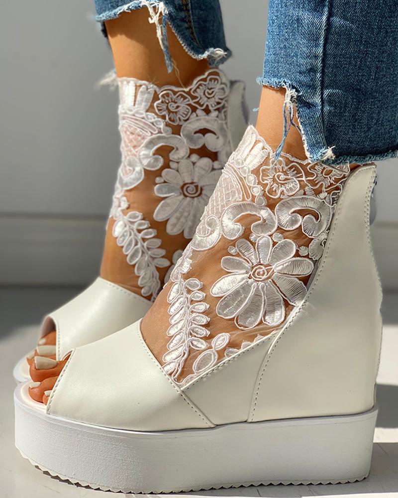 

Lace Hollow Out Open-toe Wedge Sandals, White