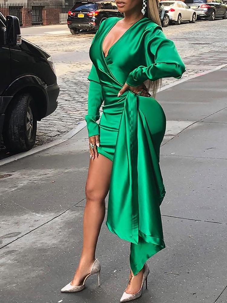 

Solid V-Neck Wrap Scrunched Waist Dress