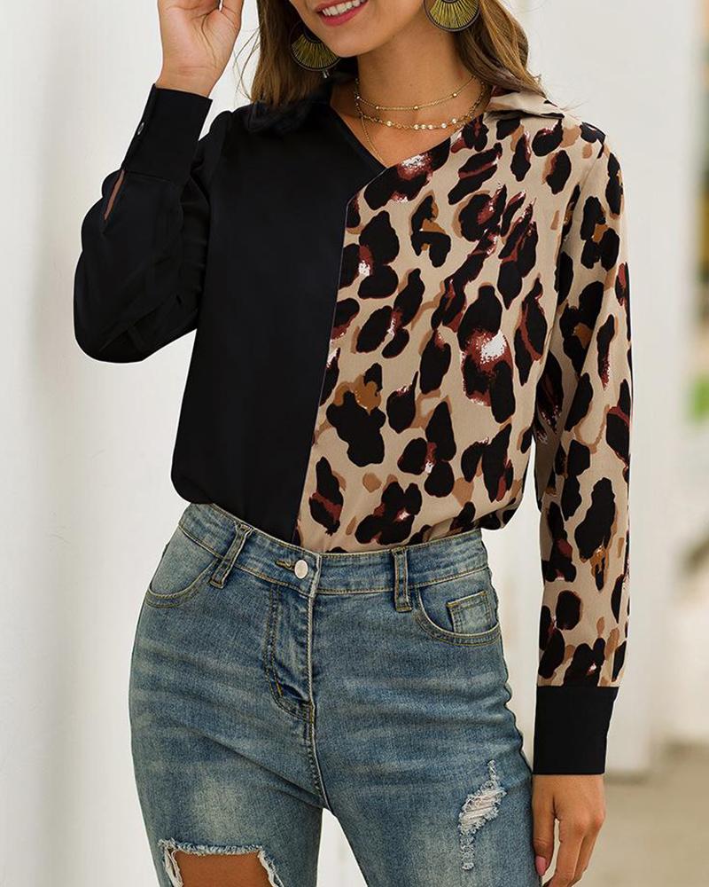 

V Neck Contrast Leopard Top, Black