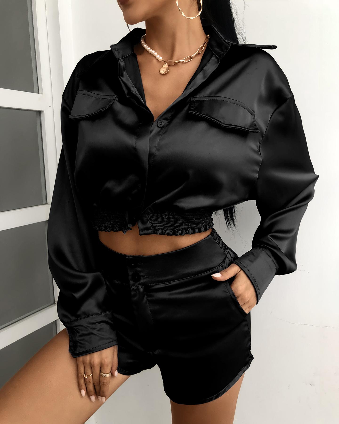 

Button Pocket Lantern Sleeve Crop Top & High Waist Shorts Set, Black