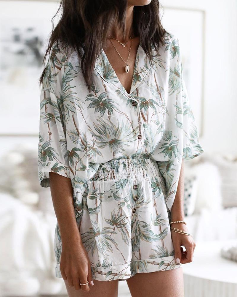 

V-neck Leaf Print Top & Shorts Set, Green