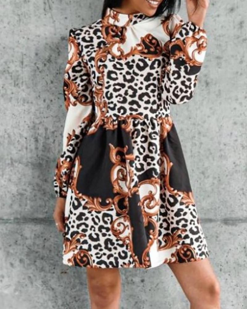 

Mock Neck Abstract Leopard Print Dress, Multicolor