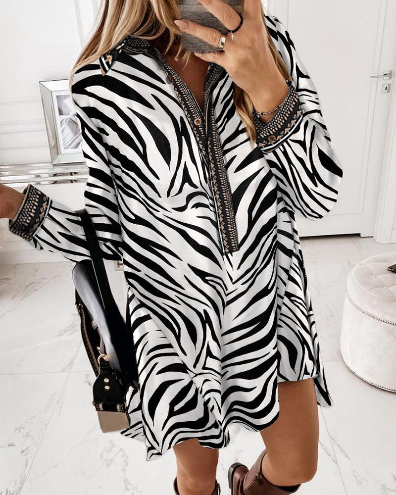 

Zebra Stripe Colorblock Long Sleeve Dress, Black