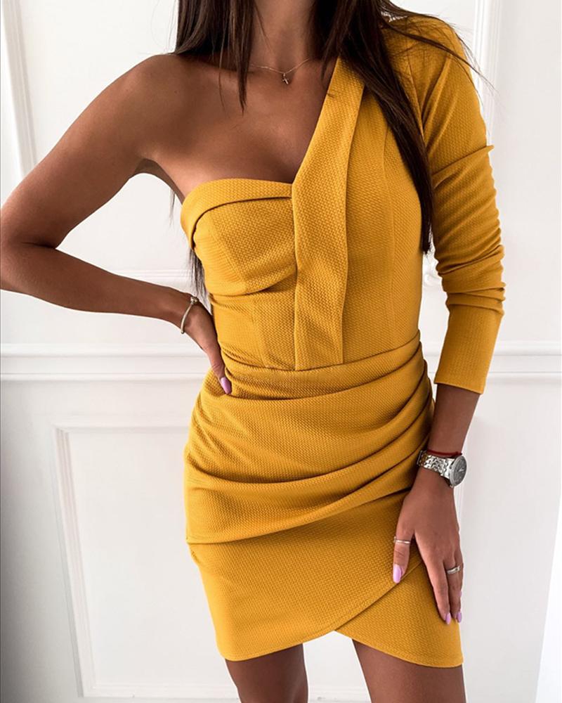 

One Shoulder Ruched Design Bodycon Dress, Yellow