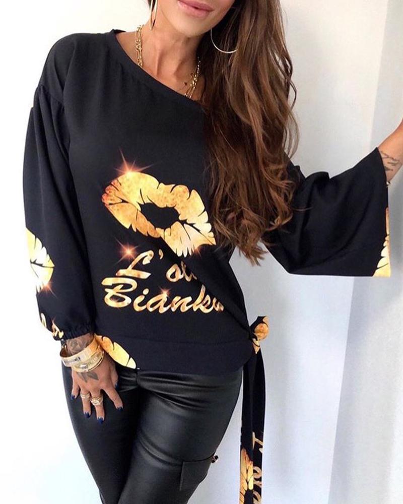 

Bell Sleeve Lip Print Top, Black