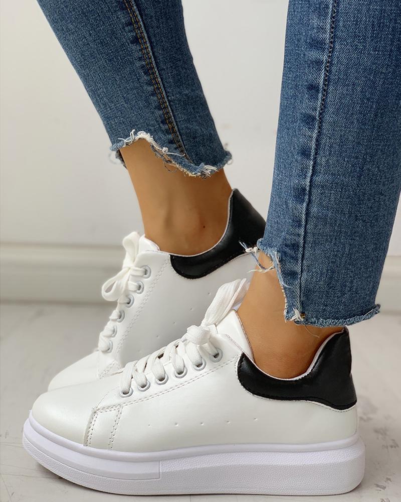 

Lace-Up Muffin Casual Sneakers, Black