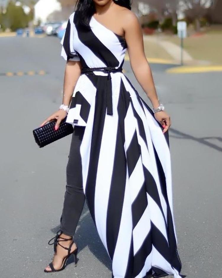 

One Shoulder Contrast Striped Asymmetric Blouse