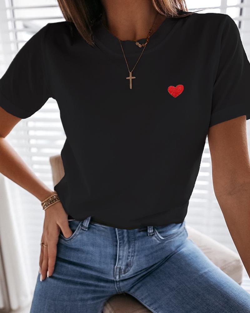 

Heart Pattern Embroidery Casual T-shirt, Black