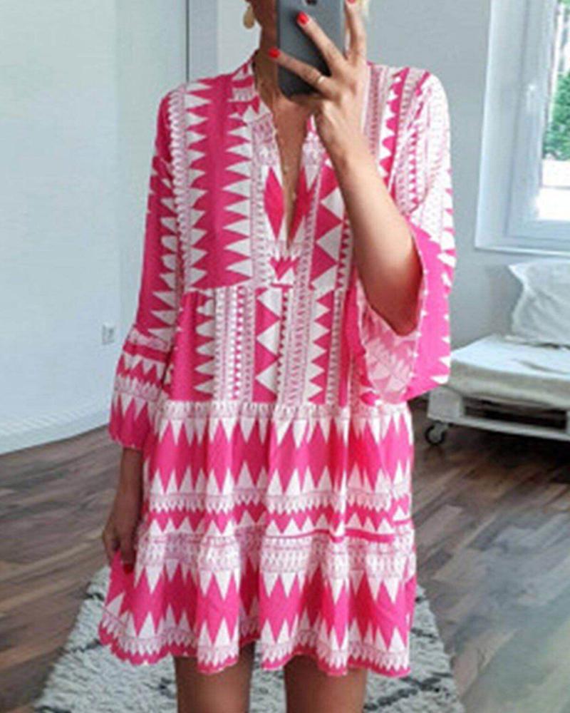 

Colorblock Geometric Print Bell Sleeve Casual Dress, Hot pink