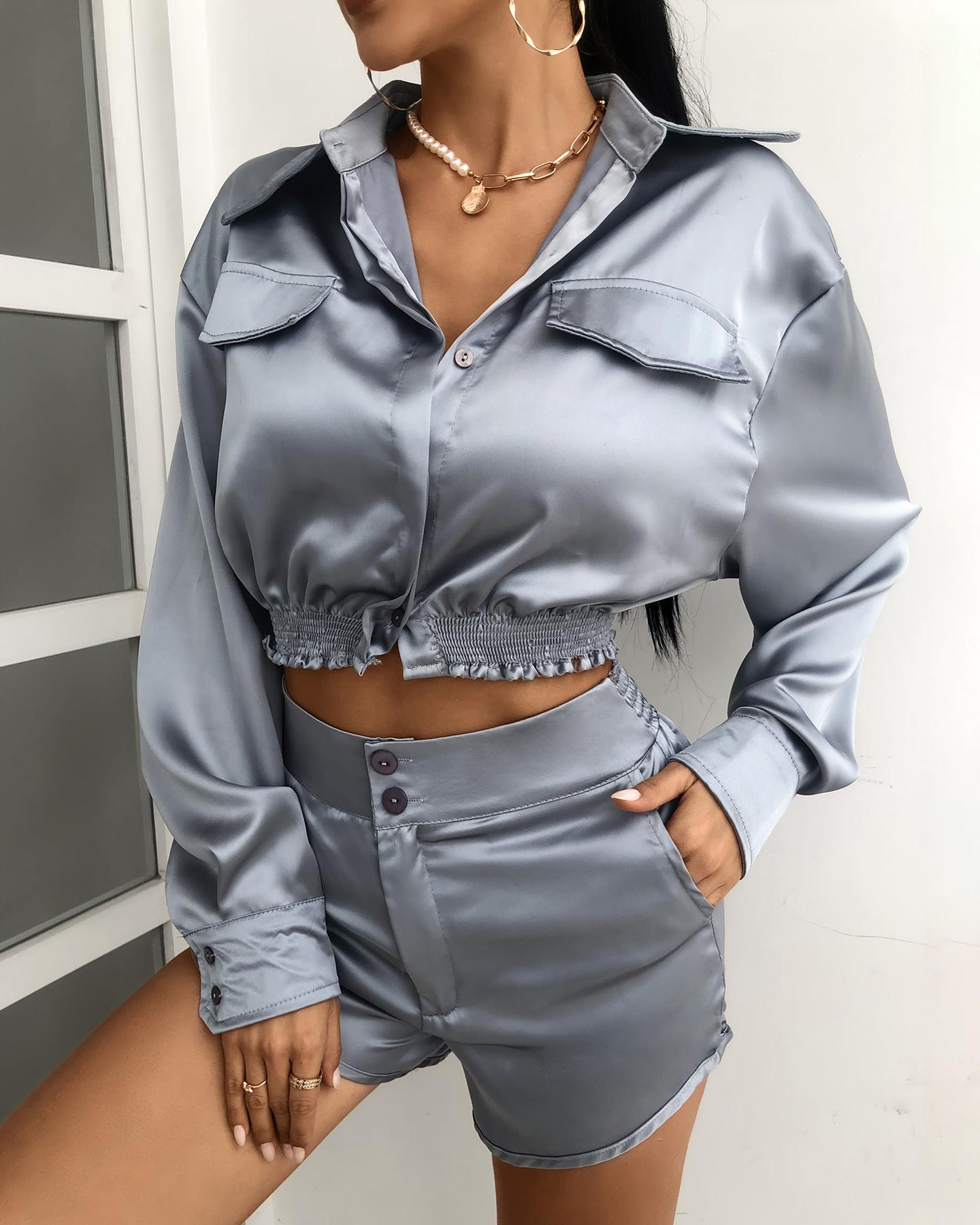 

Button Pocket Lantern Sleeve Crop Top & High Waist Shorts Set, Blue
