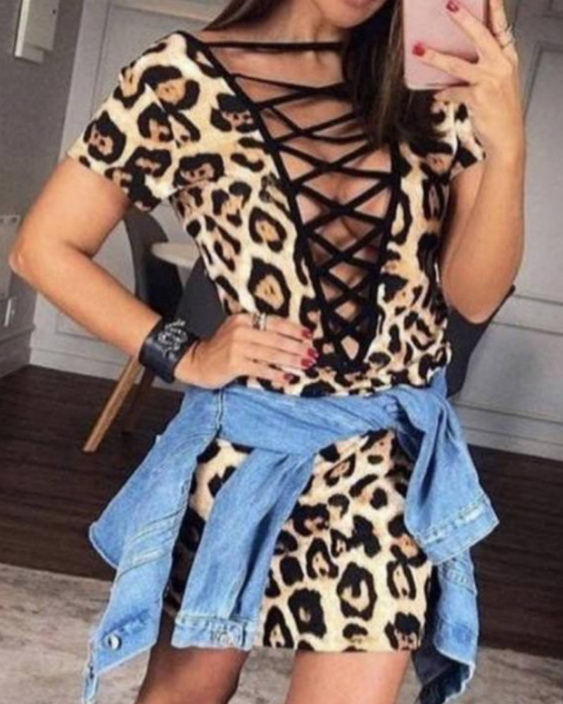

Leopard Plunge Lace-Up Design Reversible Dress