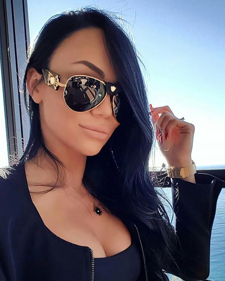 

Fashion Gradient Mirror Ultraviolet Sunglasses