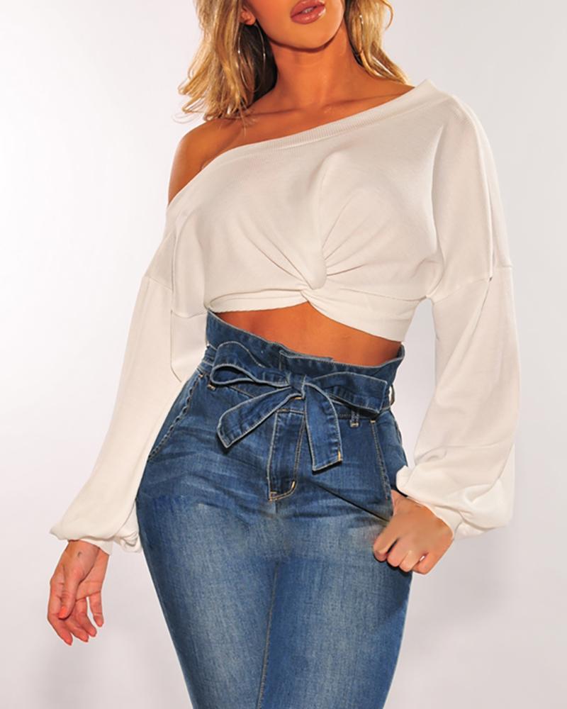 

Solid Skew Neck Twisted Design Crop Top, White