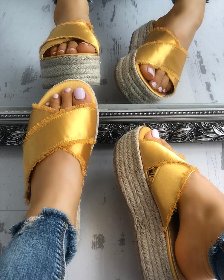 

Crisscross Bandage Espadrille Platform Sandals
