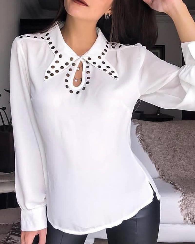 

Keyhole Hollow Out Neck Detail Blouse