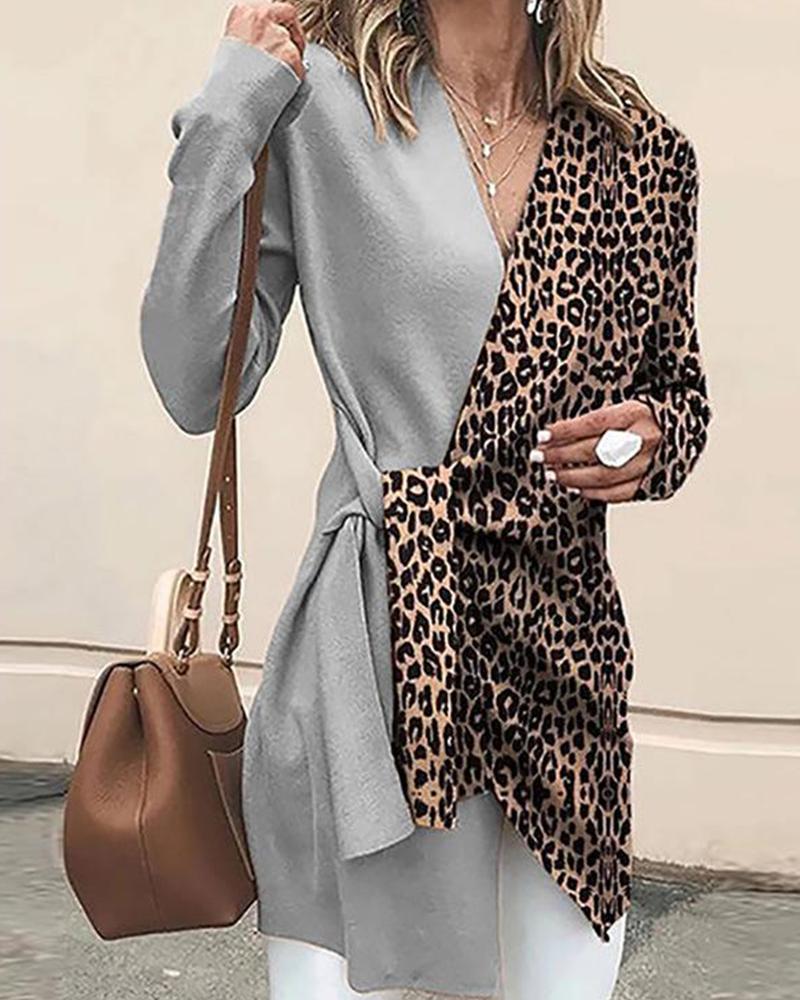 

Contrast V Neck Leopard Tunic, Gray