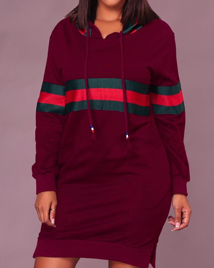 

Contrast Wide Stripes Slit Hooded Sweatshirt Dress - Wine Red