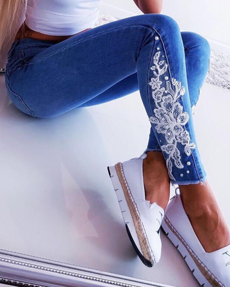 

Solid Denim Embroidery Design Jeans, Blue