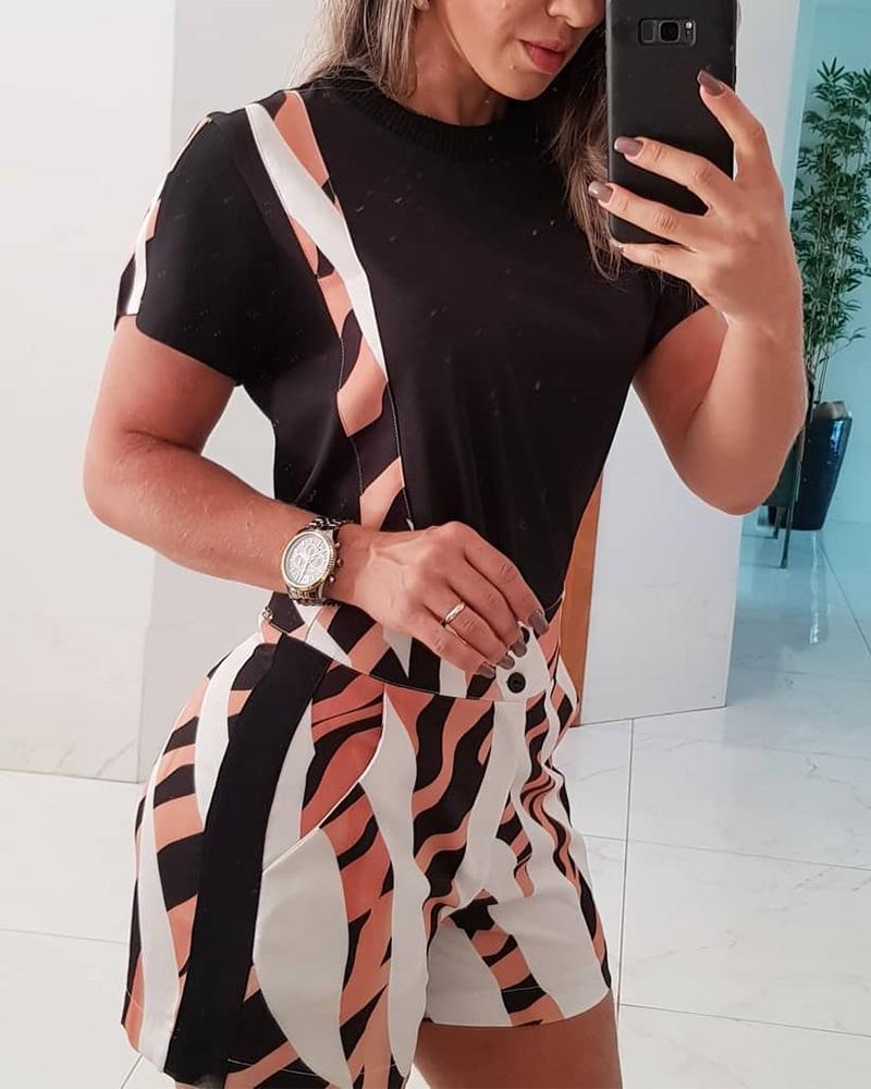 

Contrast Print T-Shirt & Shorts, Black