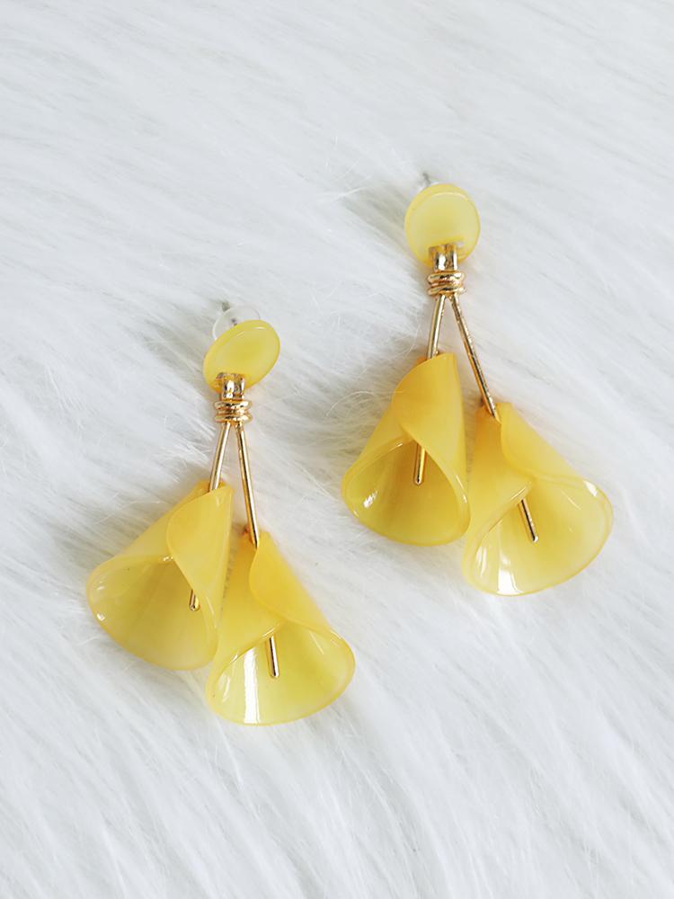 

Vintage Flower Shape Pierced Drop Earrings, Yellow