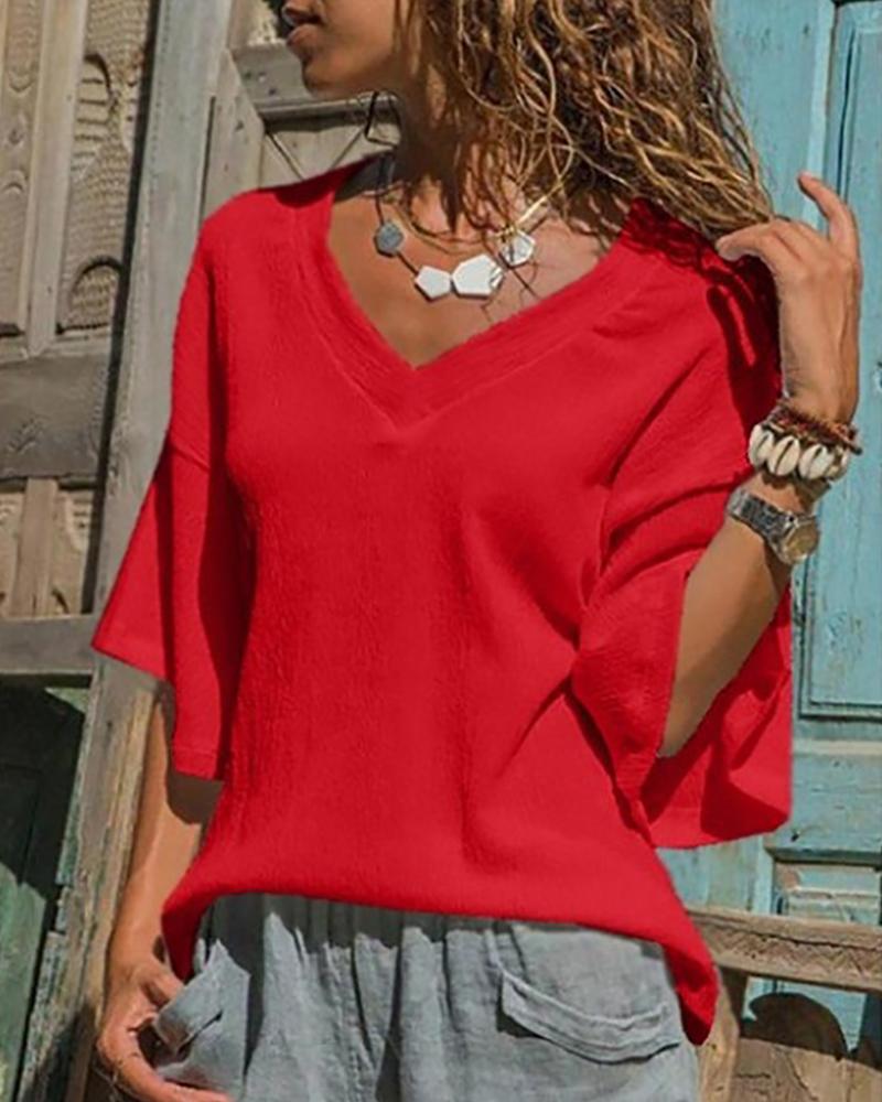 

Bell Cuff V-Neck Solid T-Shirt