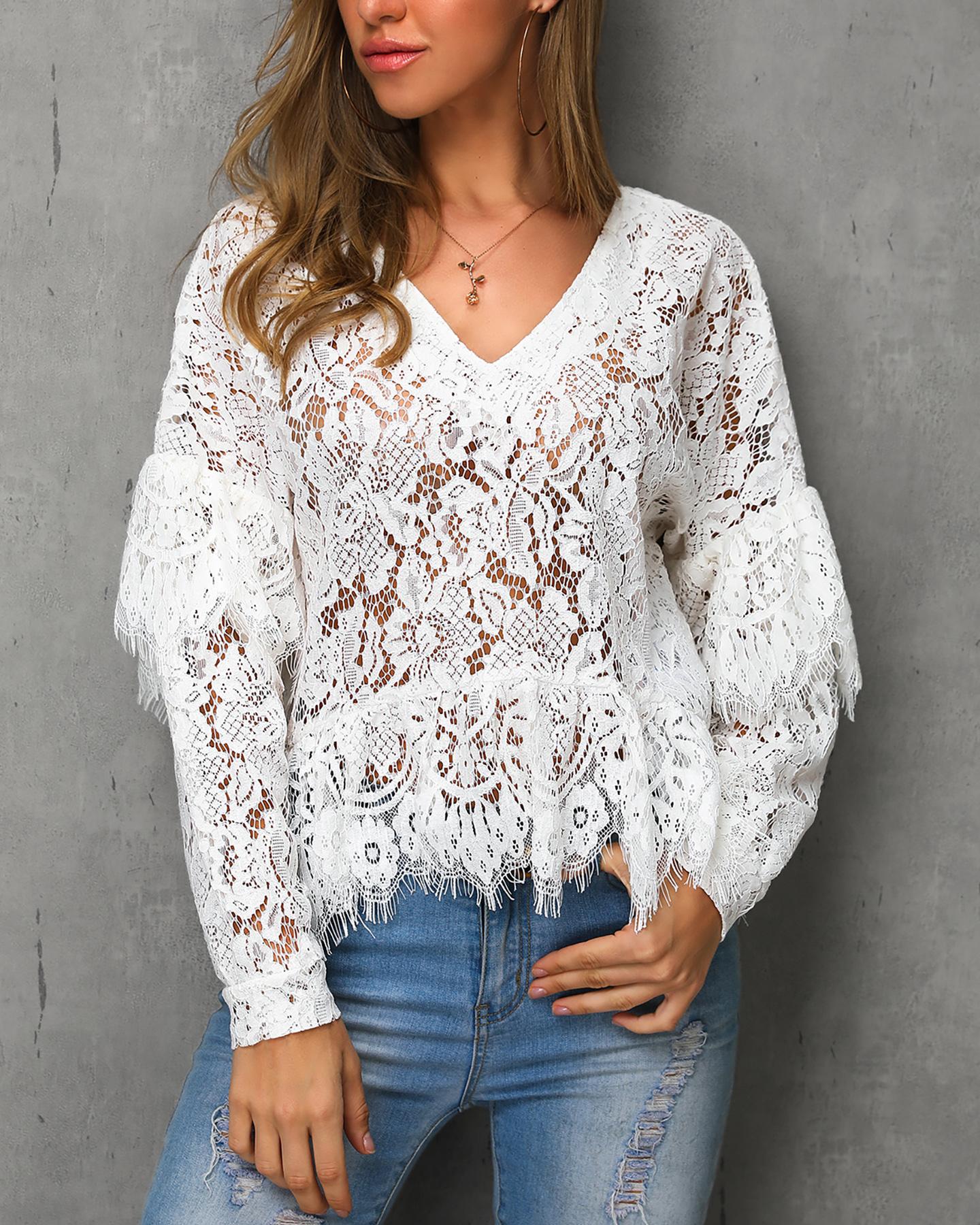 

Long Sleeve Ruffles Eyelash Lace Blouse