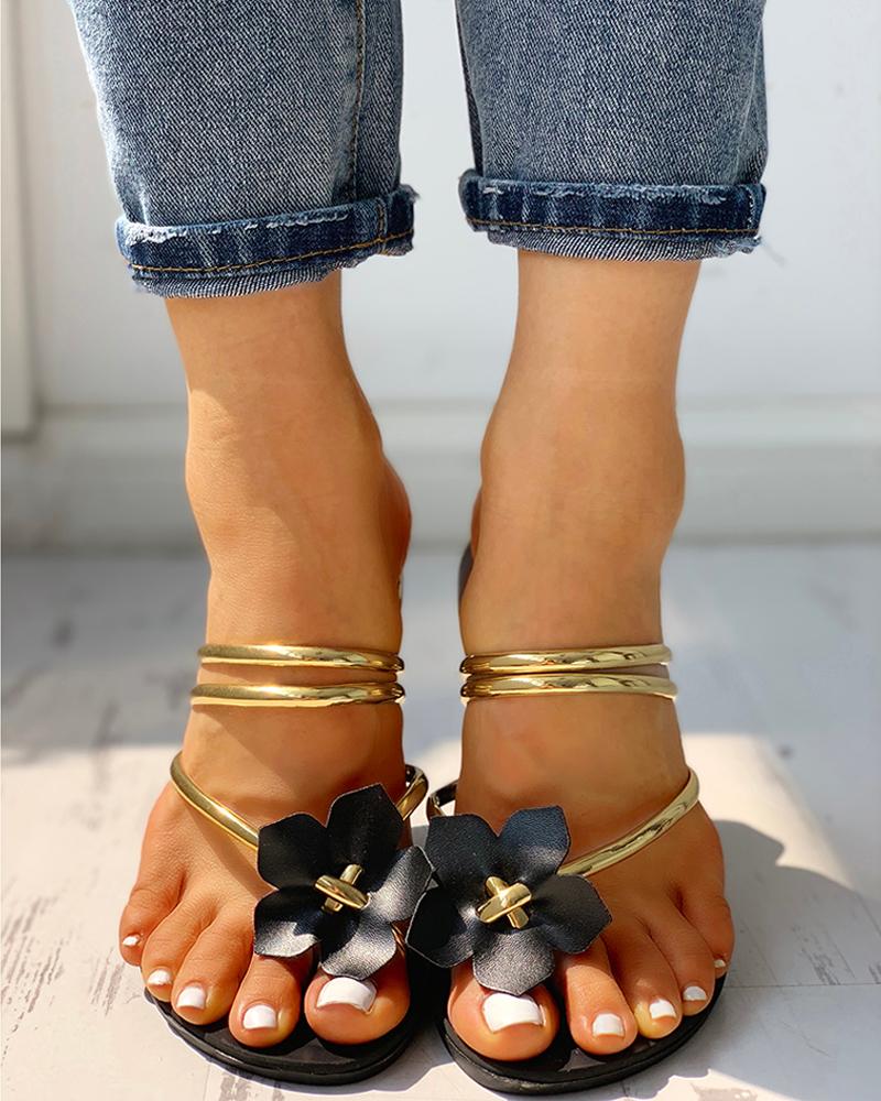 

Floral Embellished Toe Ring Casual Sandals, Gold