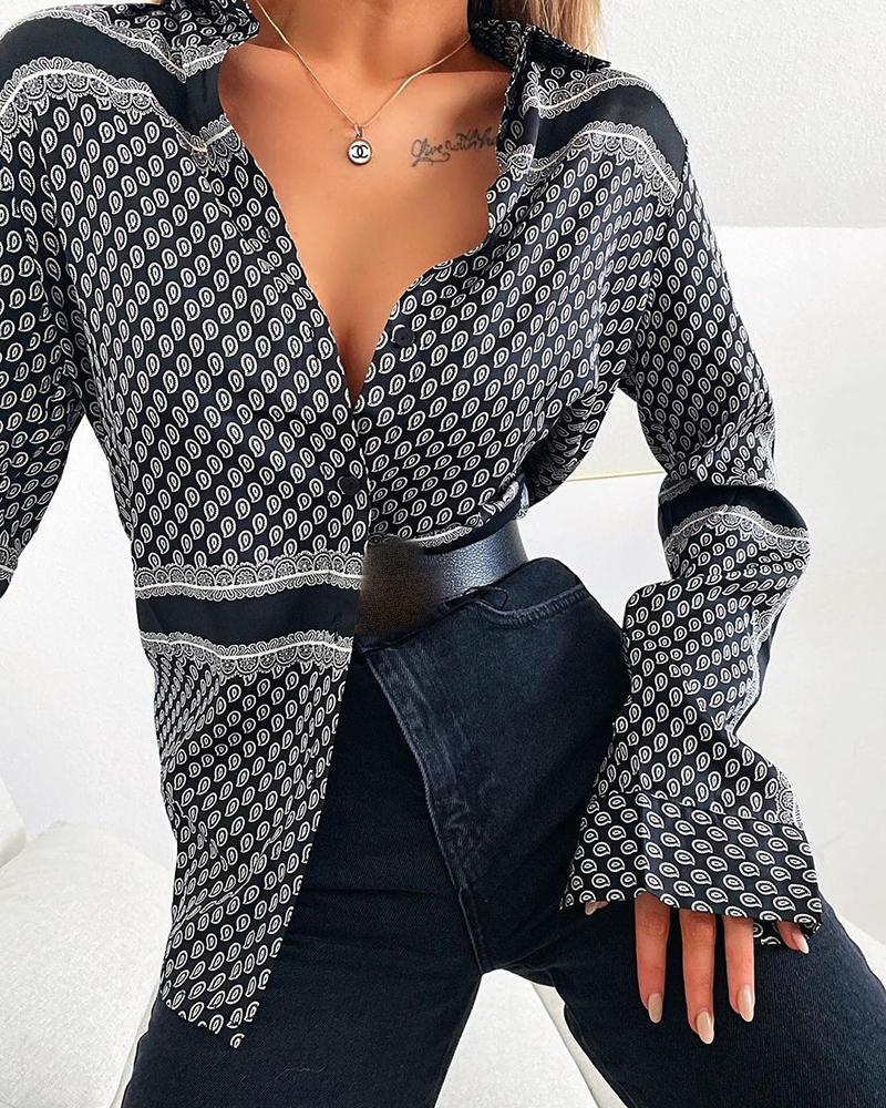 

Paisley Print Buttoned Shirt, Black
