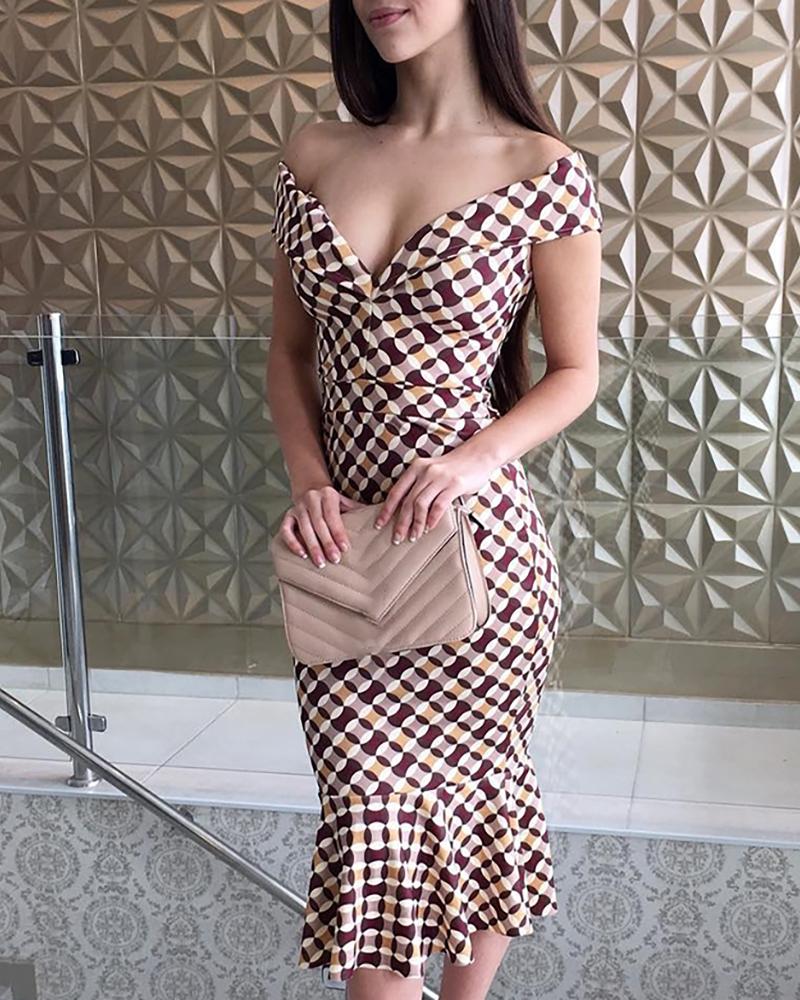 

Off Shoulder Print Pep Hem Dress