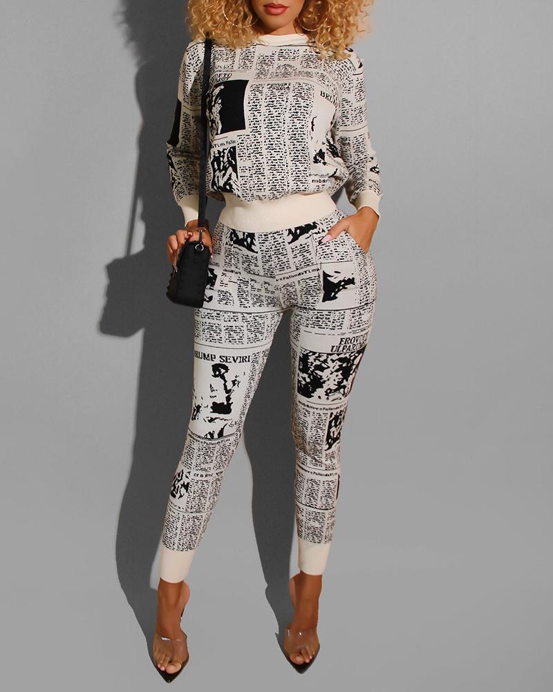 

Newspaper Print Long Sleeve Top & Pants Sets, White