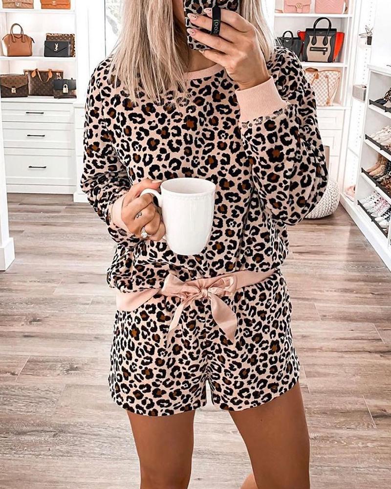 

Leopard Print Two-Piece Lounge set