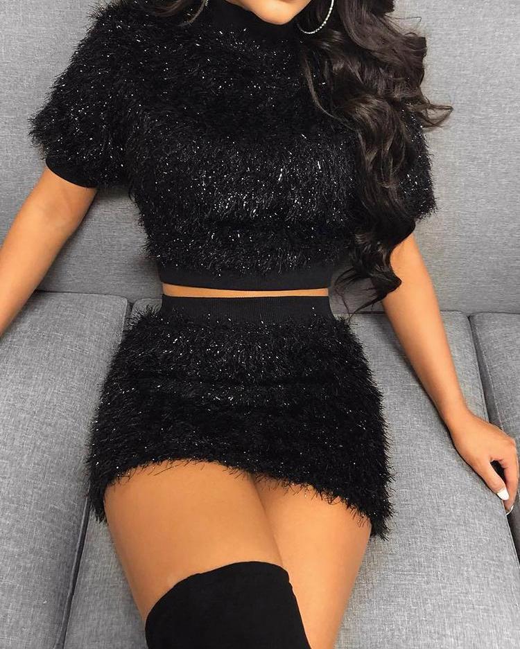 

Fluffy Binding Crop Top & Mini Skirt Sets, Black